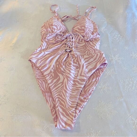 P2F Power 2 the Flower Swimsuit Zara Blush Animal Print Padded Sz Small NWOT - Picture 5 of 12